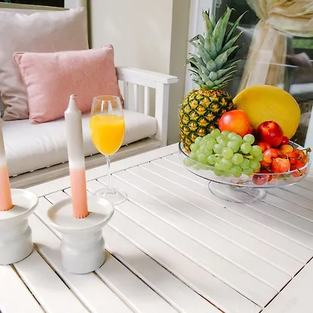 Oasis Garden House Апартаменты